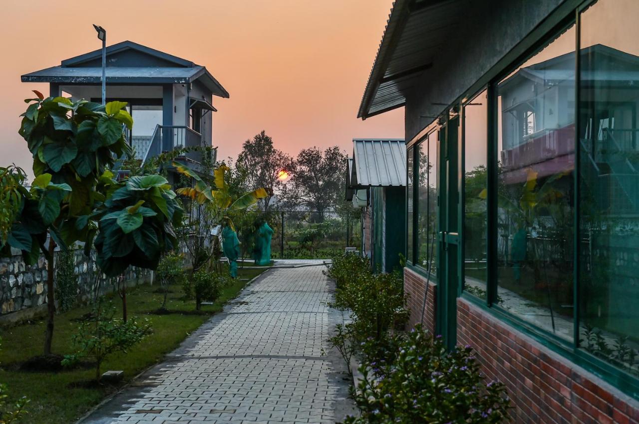 Sukoon - A Wellness Resort, Uttarakhand Chuharpur Exteriör bild